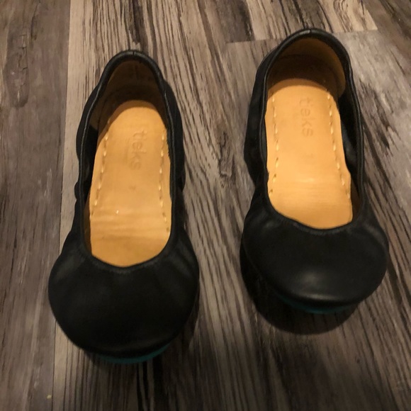 Like New Tieks!!!! Excellent condition!!!! - Picture 5 of 13